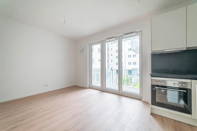 Bright Studio Apartment in a Modern New Build Apt 215 — photo 1
